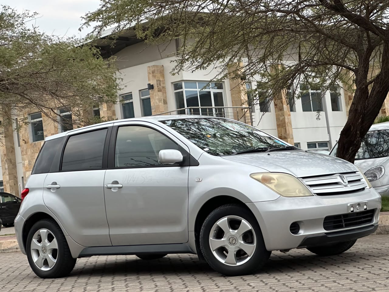 TOYOTA IST